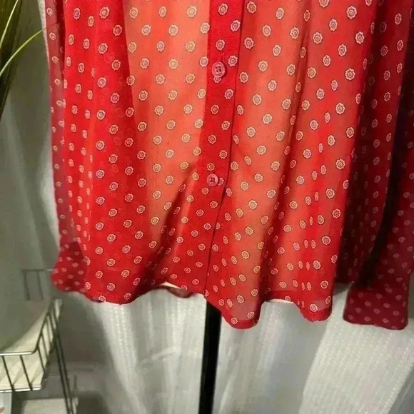 Free People Women’s M Red Button-Up Sheer Chiffon Roll Tab/Long Sleeve Tunic - Picture 3 of 15
